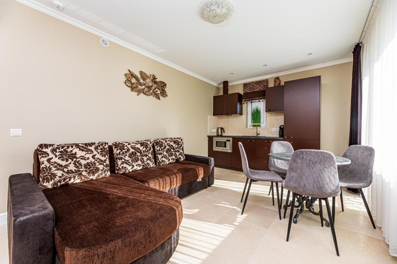 Sakura_Inn Palanga Dış mekan fotoğraf